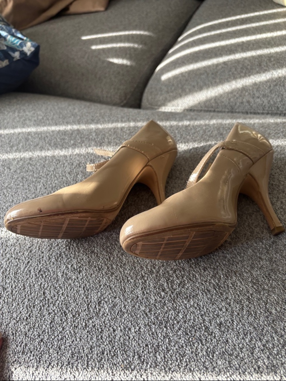 Chinese Laundry Nude Patent Mary Jane Heels - Picture 4 of 5